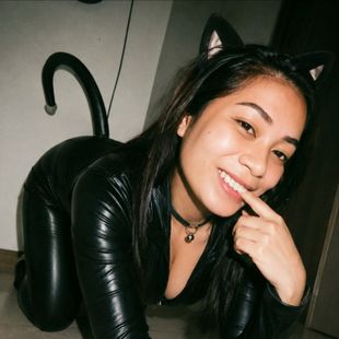 A Beautiful Filipina Girl