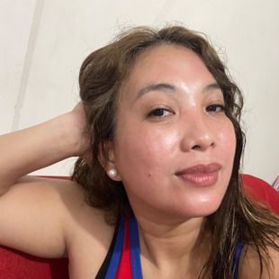 Pretty Filipina Girl