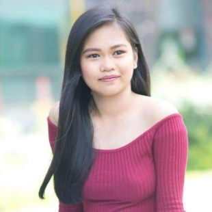 A Beautiful Filipina Girl