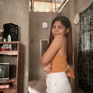 A Beautiful Filipina Girl