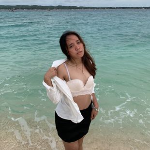 A Beautiful Filipina Girl