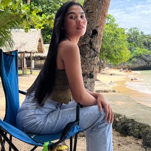 A Beautiful Filipina Girl