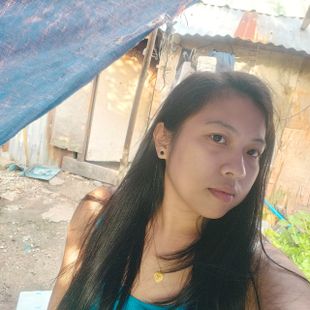 A Beautiful Filipina Girl