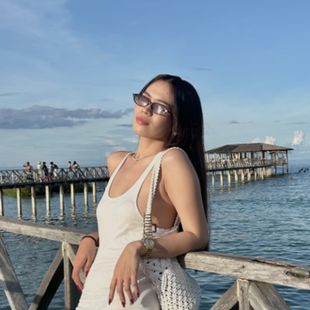 A Beautiful Filipina Girl
