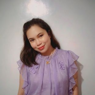 A Beautiful Filipina Girl