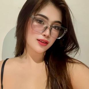 A Beautiful Filipina Girl