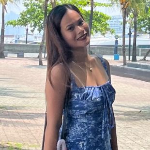 A Beautiful Filipina Girl