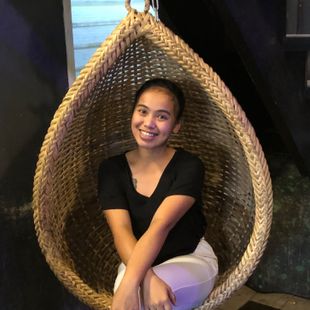 A Beautiful Filipina Girl