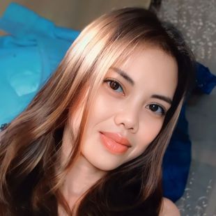 A Beautiful Filipina Girl