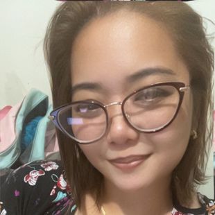 A Beautiful Filipina Girl