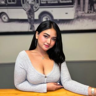 A Beautiful Filipina Girl