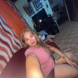 A Beautiful Filipina Girl