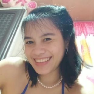 A Beautiful Filipina Girl
