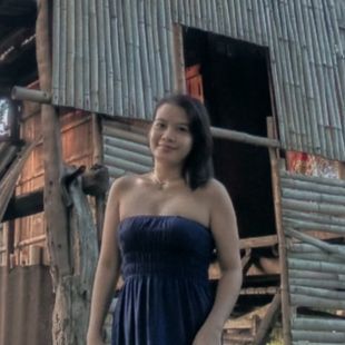 A Beautiful Filipina Girl