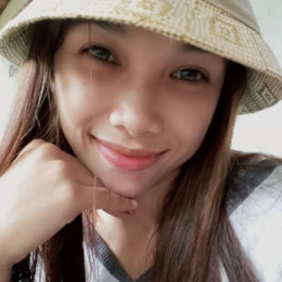 A Beautiful Filipina Girl