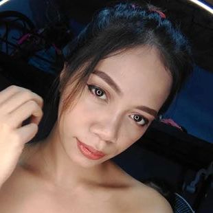 A Beautiful Filipina Girl