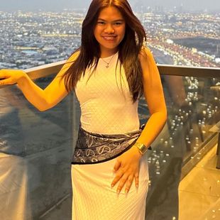 A Beautiful Filipina Girl