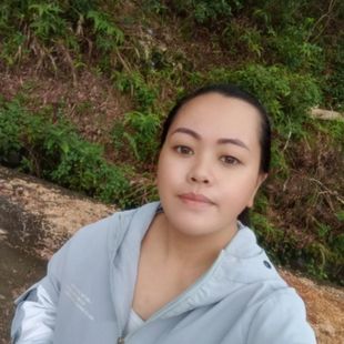 A Beautiful Filipina Girl