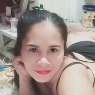 A Beautiful Filipina Girl