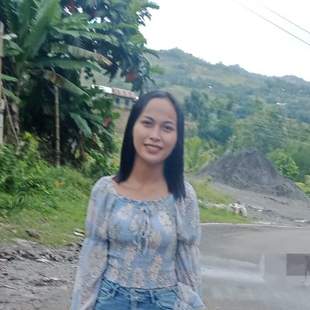 A Beautiful Filipina Girl