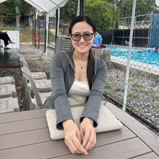 Pretty Filipina Girl