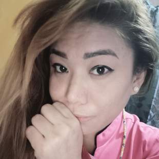 A Beautiful Filipina Girl