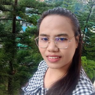 A Beautiful Filipina Girl