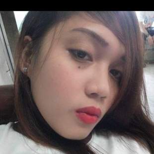 Pretty Filipina Girl