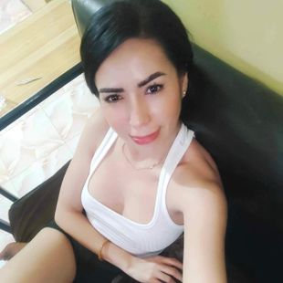 A Beautiful Filipina Girl