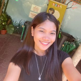 A Beautiful Filipina Girl