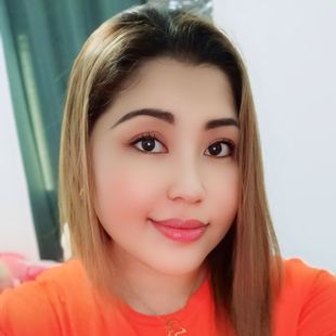 A Beautiful Filipina Girl