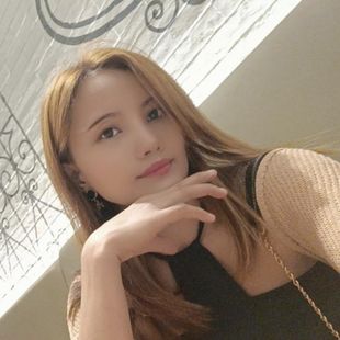 A Beautiful Filipina Girl