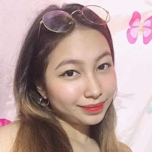 A Beautiful Filipina Girl