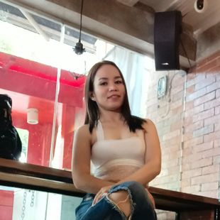 A Beautiful Filipina Girl