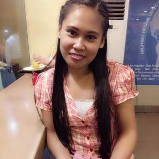A Beautiful Filipina Girl