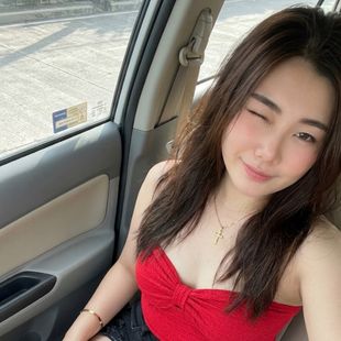 A Beautiful Filipina Girl
