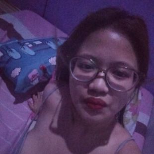 A Beautiful Filipina Girl
