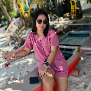 A Beautiful Filipina Girl