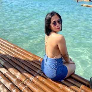 A Beautiful Filipina Girl